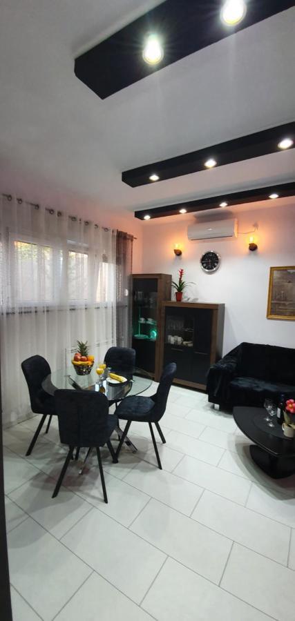 Appartamento Yela Zara Esterno foto